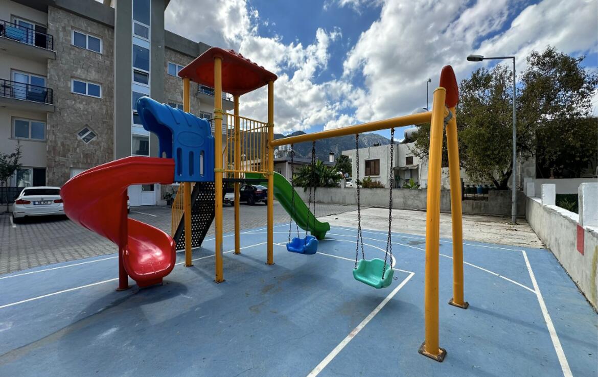 Недвижимость на Северном Кипре рядом в комплексе Melis