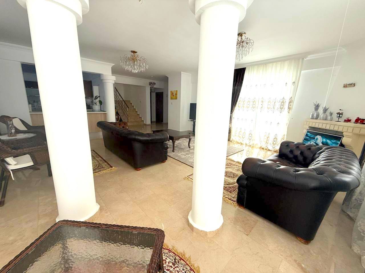 Аренда просторной виллы 4+1 в Алсанджаке