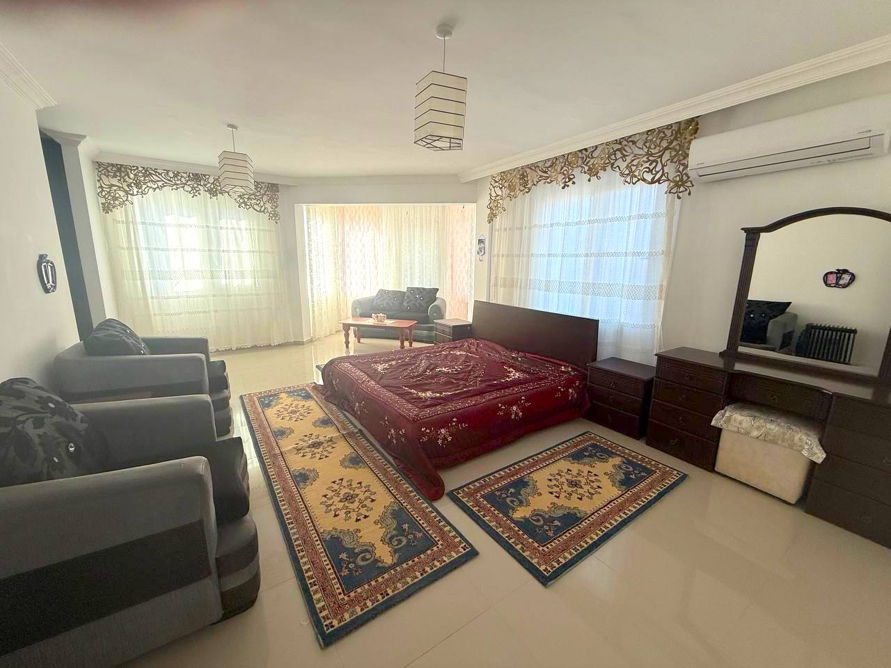 Аренда просторной виллы 4+1 в Алсанджаке